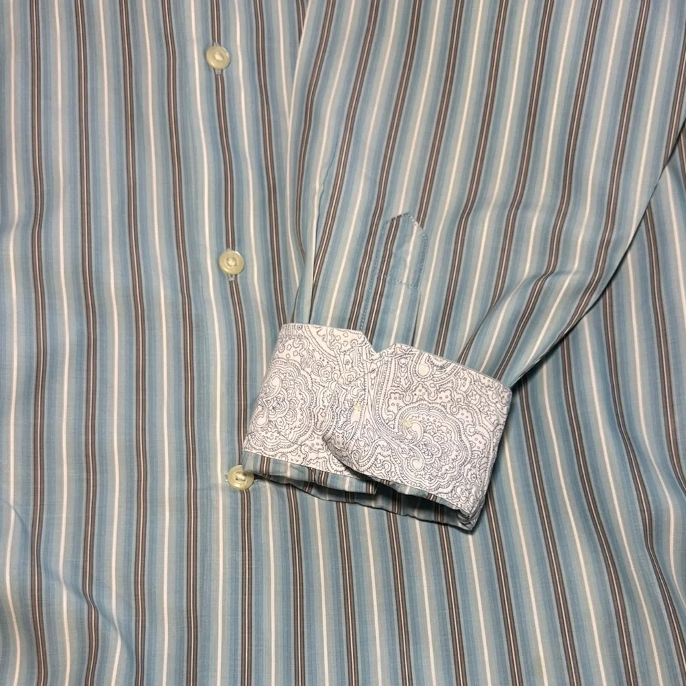 Banana Republic Men's Classic Striped Dress Shirt. Size L